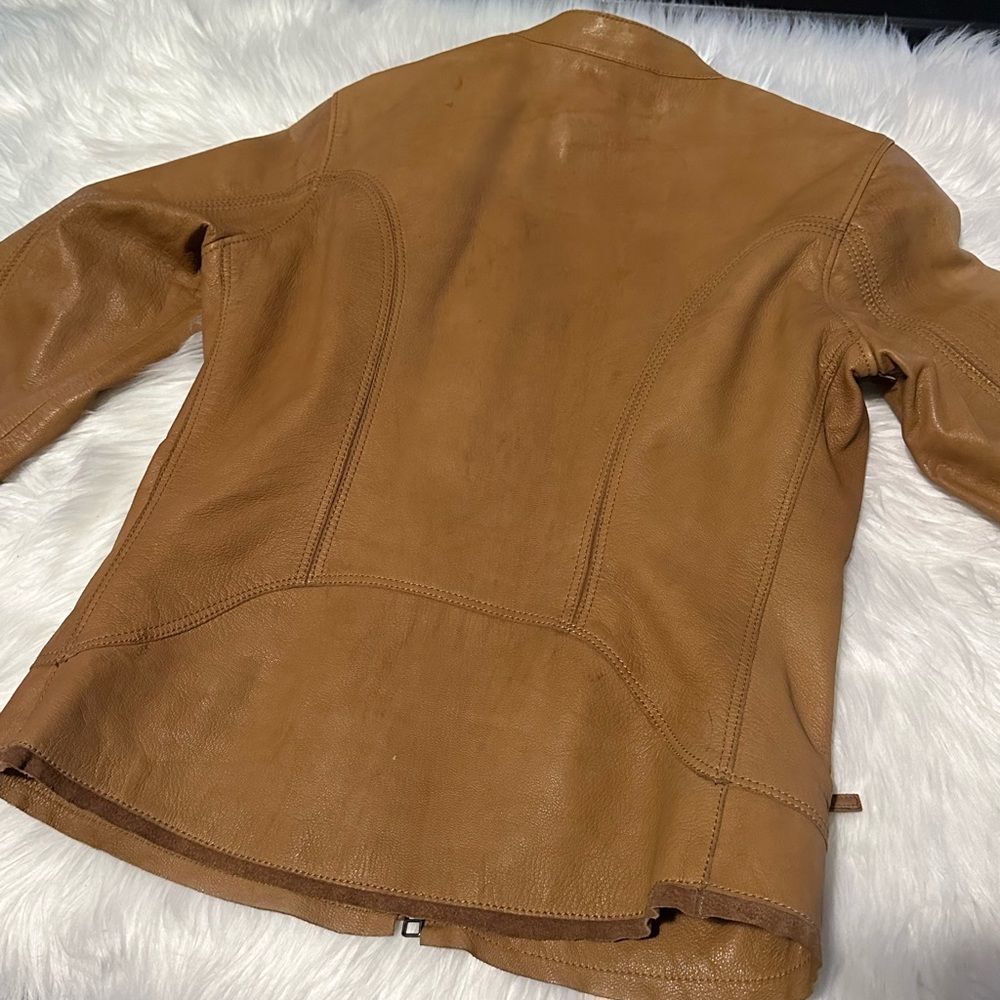 Danier Leatherjacket - image 4